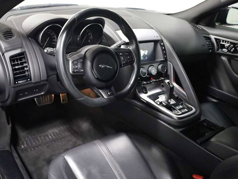 Used 2017 Jaguar F-TYPE R image 4