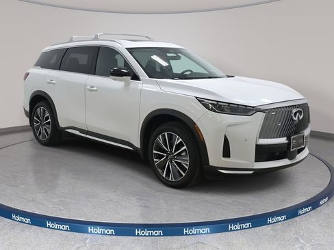 Certified 2026 INFINITI QX60 Luxe w/ Cargo Package image 3