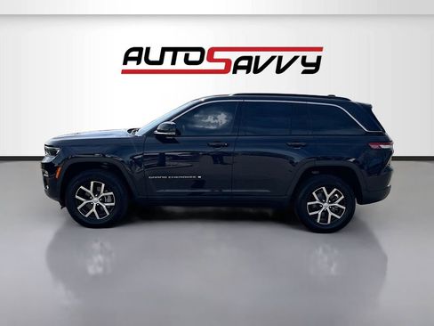 Used 2024 Jeep Grand Cherokee Limited AWD/4WD image 4