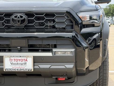 New 2026 Toyota 4Runner TRD Off-Road Premium AWD/4WD image 8