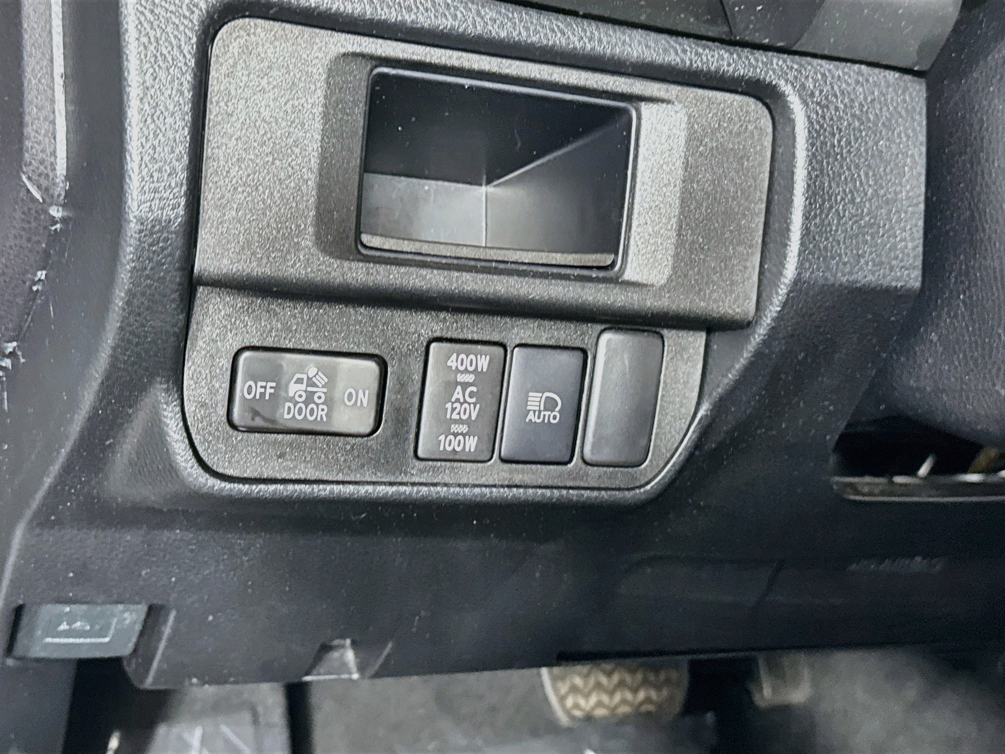 Certified 2019 Toyota Tacoma TRD Sport AWD/4WD image 11