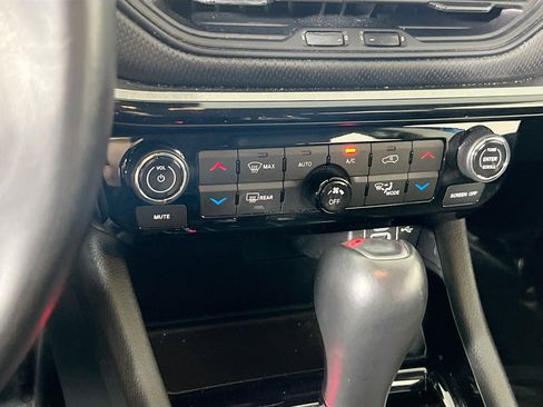 Used 2022 Jeep Compass Trailhawk w/ Trailhawk Elite Group image 15