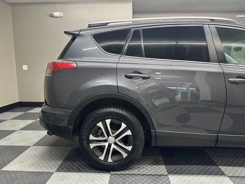 Used 2016 Toyota RAV4 LE AWD/4WD image 8