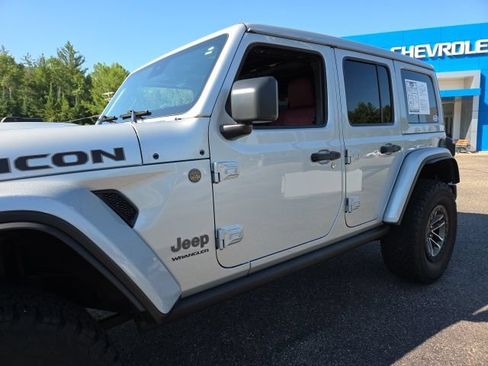 Used 2024 Jeep Wrangler Unlimited Rubicon 392 AWD/4WD image 38