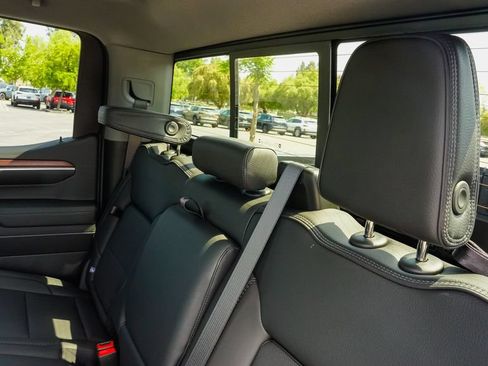 New 2026 GMC Sierra 1500 Denali w/ Technology Package AWD/4WD image 12