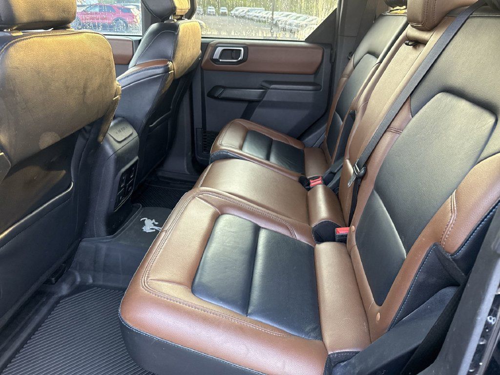 Used 2024 Ford Bronco Outer Banks AWD/4WD image 25