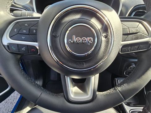 Used 2021 Jeep Compass Latitude FWD image 23
