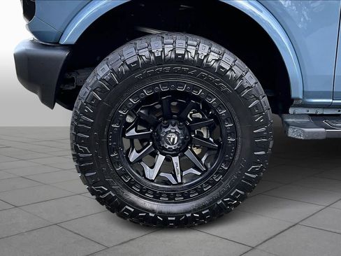 Used 2023 Ford Bronco Outer Banks image 10