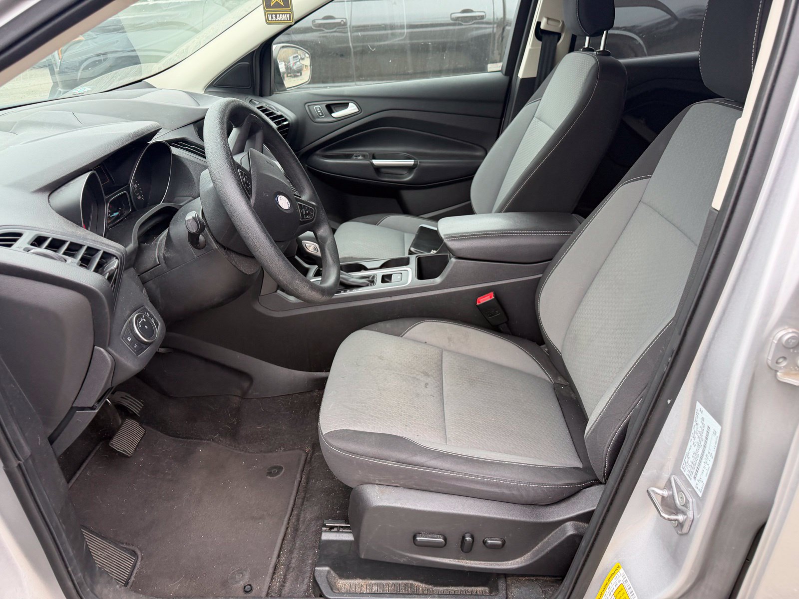 Used 2019 Ford Escape SE FWD image 10