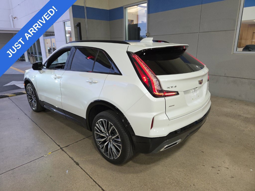 Used 2024 Cadillac XT4 Sport AWD/4WD image 4