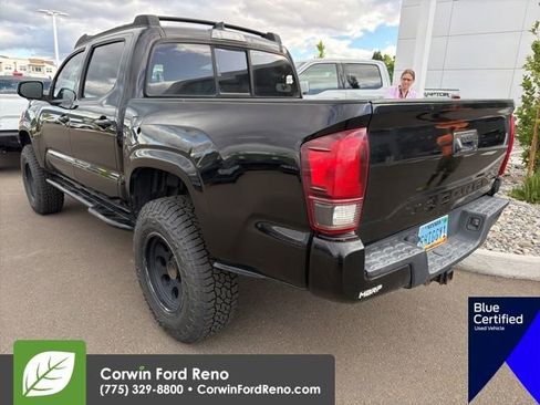 Used 2018 Toyota Tacoma SR AWD/4WD image 5