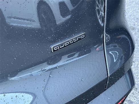 Certified 2025 Audi Q5 Premium w/ Convenience Package image 11