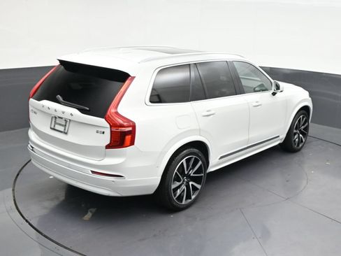Used 2023 Volvo XC90 B5 Plus AWD/4WD image 23