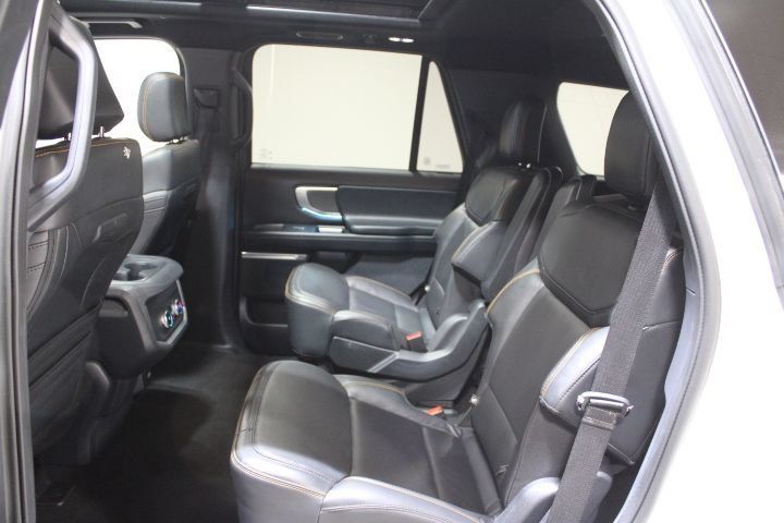 Used 2025 Ford Expedition Tremor AWD/4WD image 25