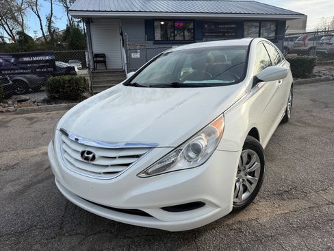 Used 2012 Hyundai Sonata GLS FWD image 1