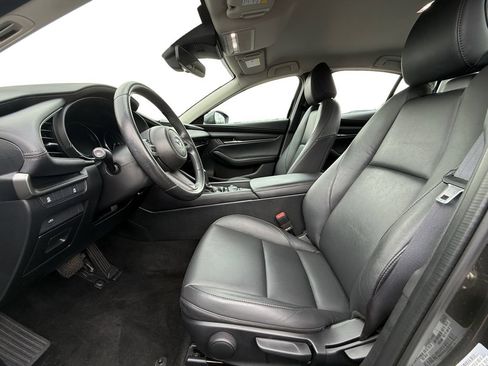 Used 2023 MAZDA MAZDA3 s FWD image 9