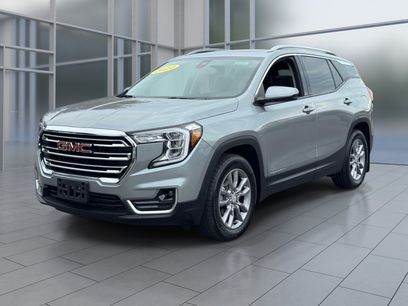 Used 2024 GMC Terrain SLT
