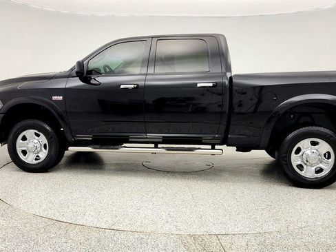 Used 2017 RAM 2500 SLT image 8