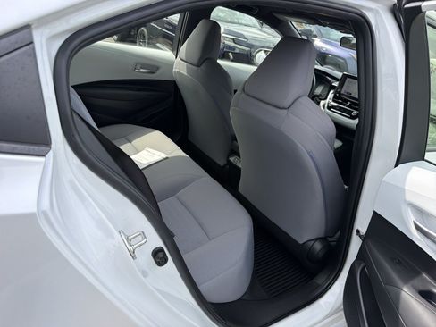 Used 2023 Toyota Corolla SE FWD image 33
