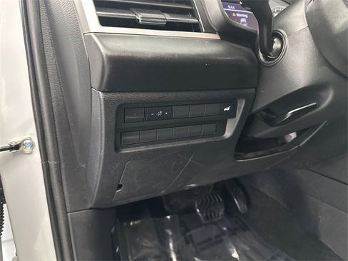 Used 2022 Mitsubishi Outlander SEL image 20
