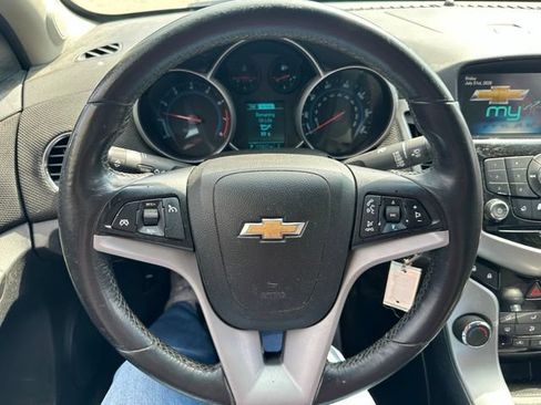 Used 2013 Chevrolet Cruze LT FWD image 10