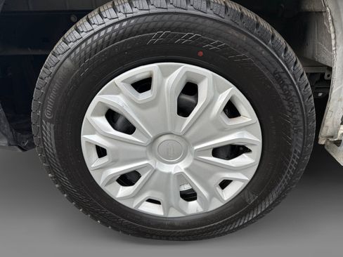 Certified 2025 Ford Transit 250 Low Roof w/ Exterior Upgrade Package RWD image 9