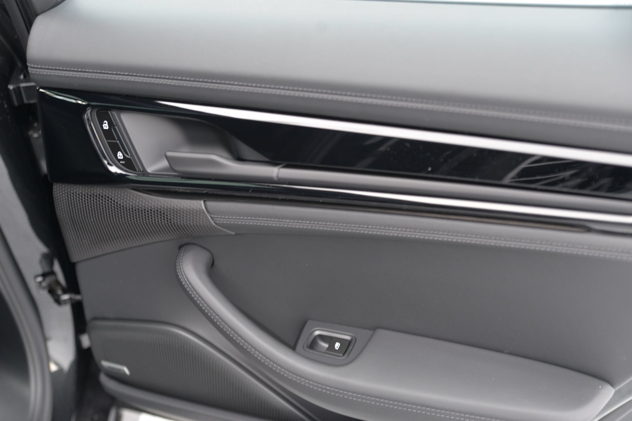 Certified 2026 Porsche Panamera 4 AWD/4WD image 20