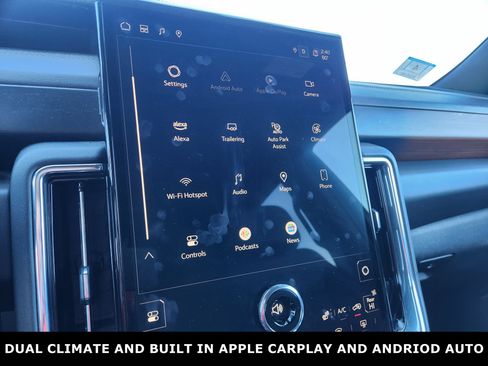 Used 2025 GMC Yukon XL Denali image 5