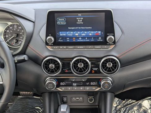 Used 2025 Nissan Sentra SR w/ Midnight Edition image 16