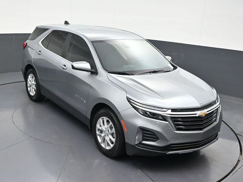 Used 2024 Chevrolet Equinox LT FWD image 22