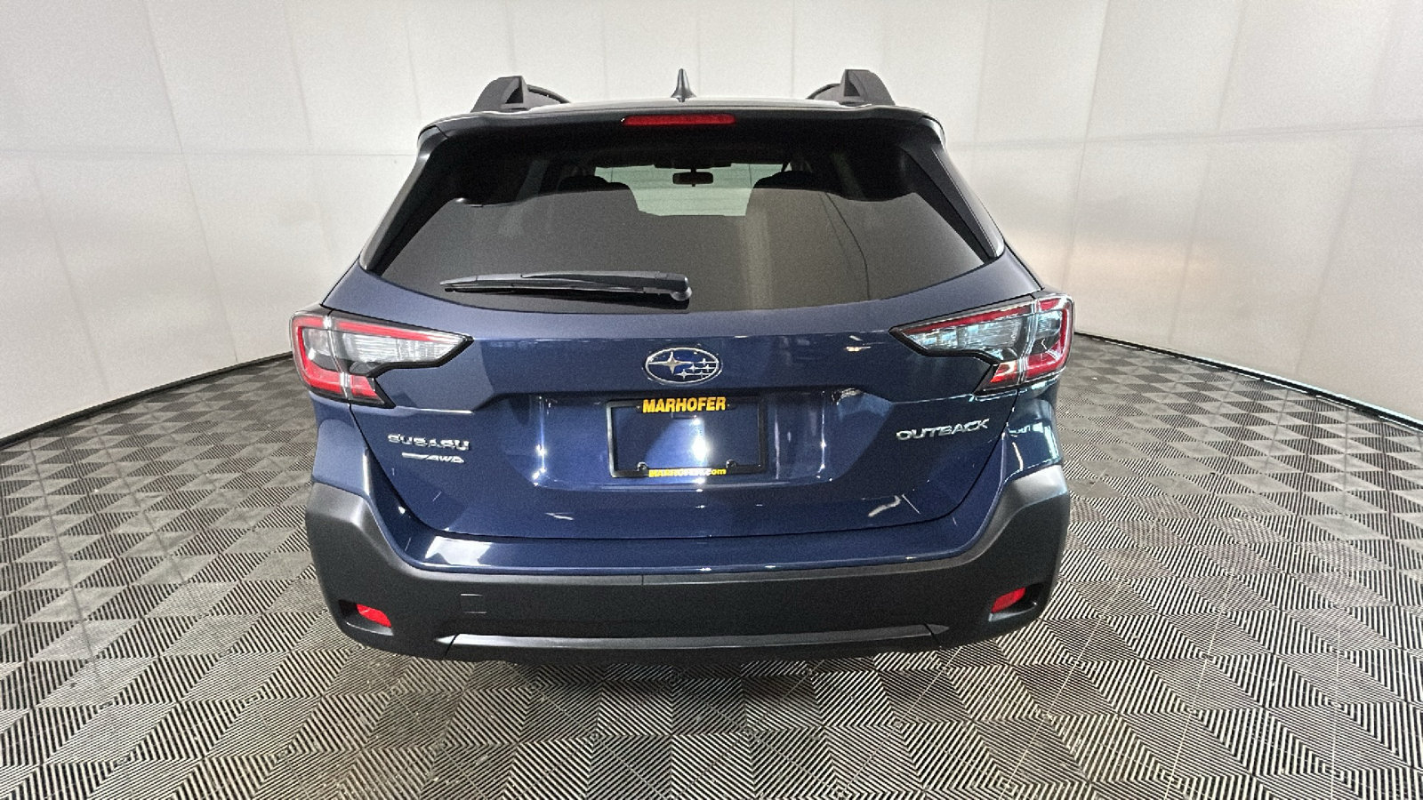 Used 2025 Subaru Outback Premium AWD/4WD image 4
