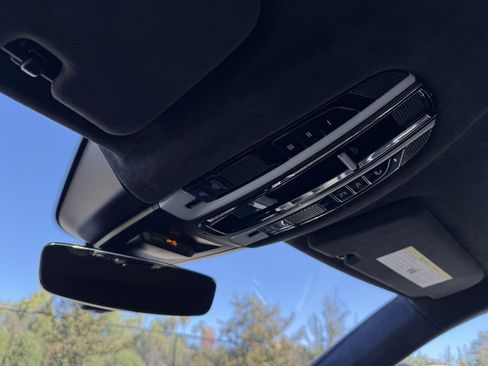 Certified 2022 Porsche Cayenne Turbo S image 17