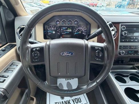 Used 2011 Ford F250 Lariat w/ Lariat Interior Pkg image 14