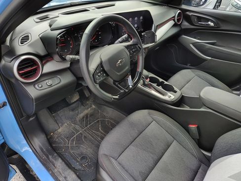 Certified 2024 Chevrolet Trax RS FWD image 10