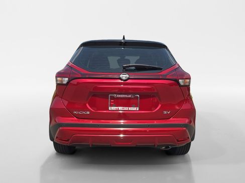 Used 2024 Nissan Kicks SV FWD image 4