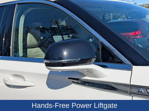 Used 2022 Lincoln Aviator Reserve w/ Elements Package Plus image 12