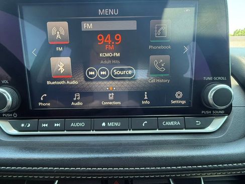 Used 2021 Nissan Rogue SV w/ Premium Package image 31