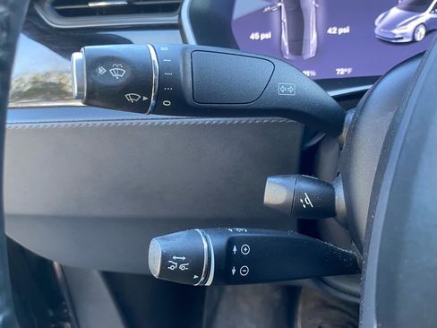 Used 2020 Tesla Model S Long Range Plus image 32