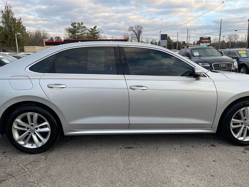 Used 2020 Volkswagen Passat 2.0T SE image 4