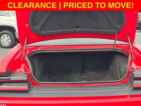 Used 2017 Dodge Challenger SXT RWD image 28