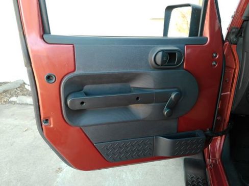 Used 2009 Jeep Wrangler X image 10