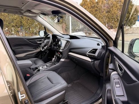 Used 2023 Subaru Forester Limited image 16