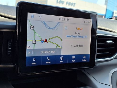 Used 2023 Ford Explorer XLT w/ Equipment Group 202A image 11