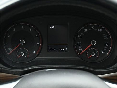 Used 2020 Volkswagen Passat 2.0T SEL image 24