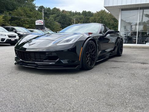 Used 2018 Chevrolet Corvette Z06 RWD image 12