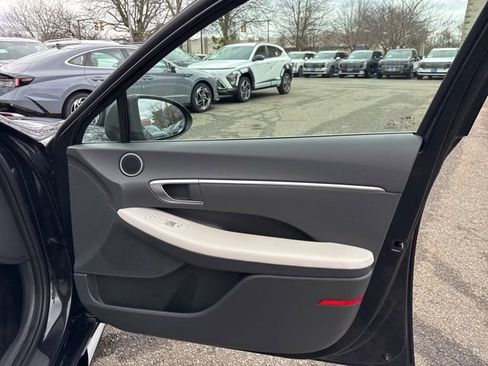 Certified 2023 Hyundai Sonata SEL w/ Convenience Package image 33
