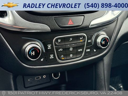 Used 2020 Chevrolet Equinox LT image 10