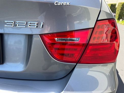 Used 2011 BMW 328i Sedan RWD image 13