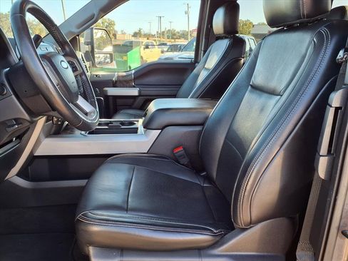 Used 2019 Ford F250 Lariat w/ Lariat Value Package image 26