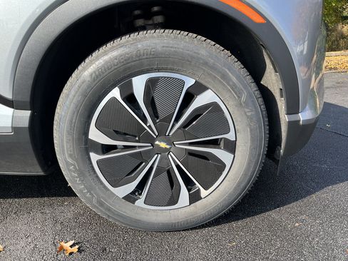 New 2025 Chevrolet Blazer EV LT image 13